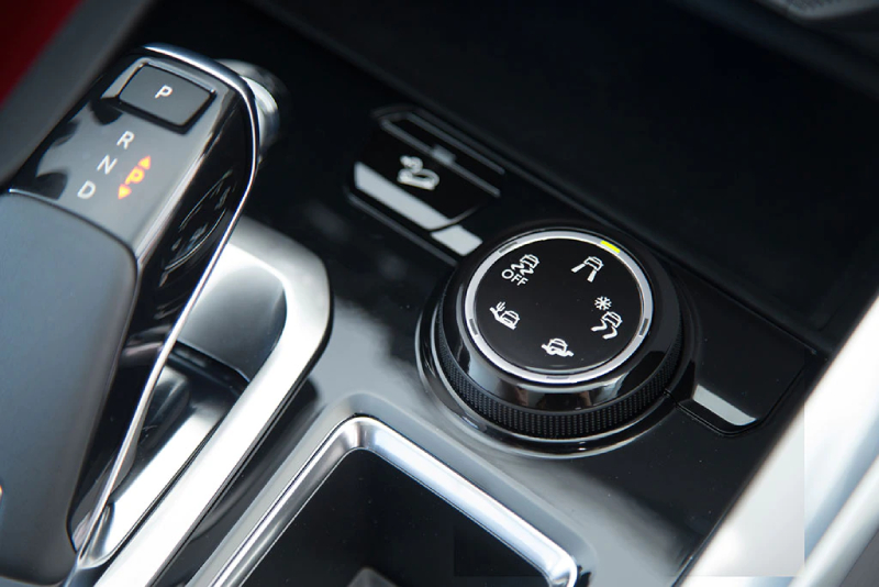 Fitur new peugeot 5008 Allure yang bisa diandalkan saat hujan