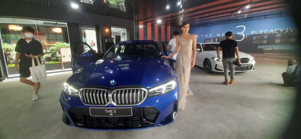 Harga BMW 320i dan 330i M Sport Pro