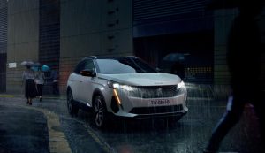4 Fitur Andalan Peugeot 5008 Allure yang Bisa Diandalkan Saat Hujan