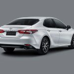 4 Kekurangan Toyota Camry V Dibanding Honda Accord, Yakin Beli?