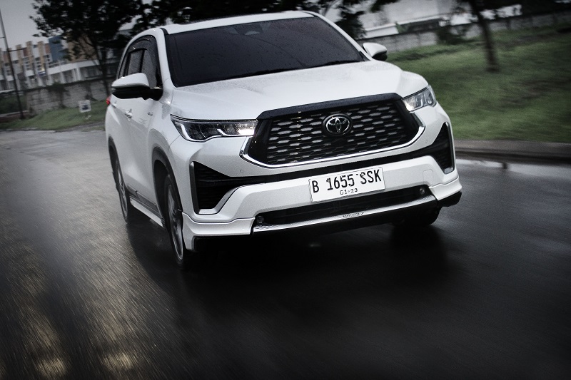 Biaya servis berkala mobil hybrid