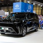 MPV Listrik MG Mifa 9, Siap Menantang Alphard!