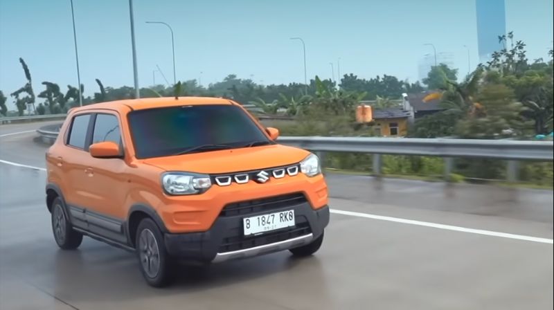 7 City Car Terbaik yang Bisa Jadi Pilihan, Ada Wuling Air EV! city car terbaik - suzuki s-presso