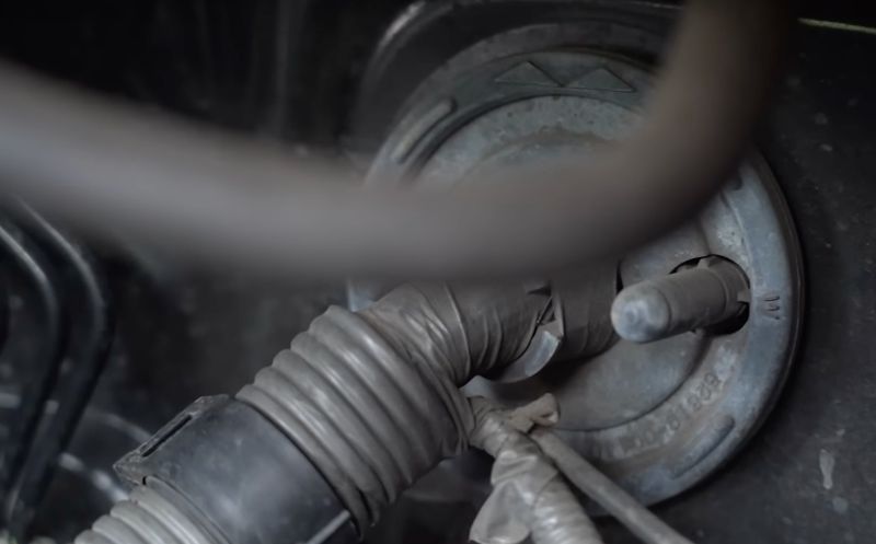 Seal Mesin dan soket