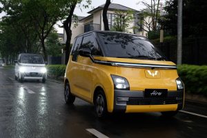 Penjualan Mobil Wuling 2022 Pecahkan Rekor, Air EV Laris!