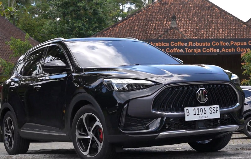 Harga dan Spesifikasi MG HS Facelift 2023, CR-V Lewat! review mg hs facelift 2023 - tampak depan
