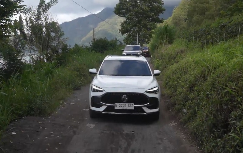 Harga dan Spesifikasi MG HS Facelift 2023, CR-V Lewat! review mg hs facelift 2023