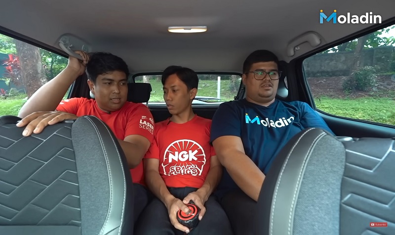 review nissan magnite - jok belakang