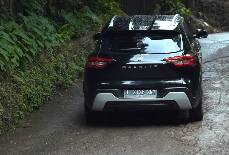 review nissan magnite - tes tanjakan