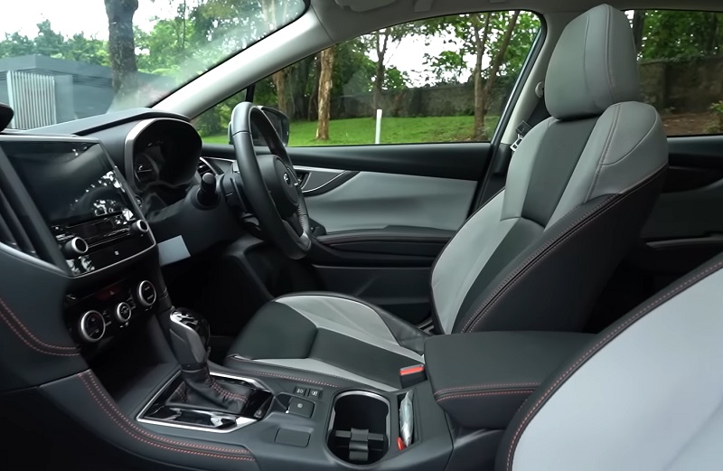 review subaru xv - jok depan