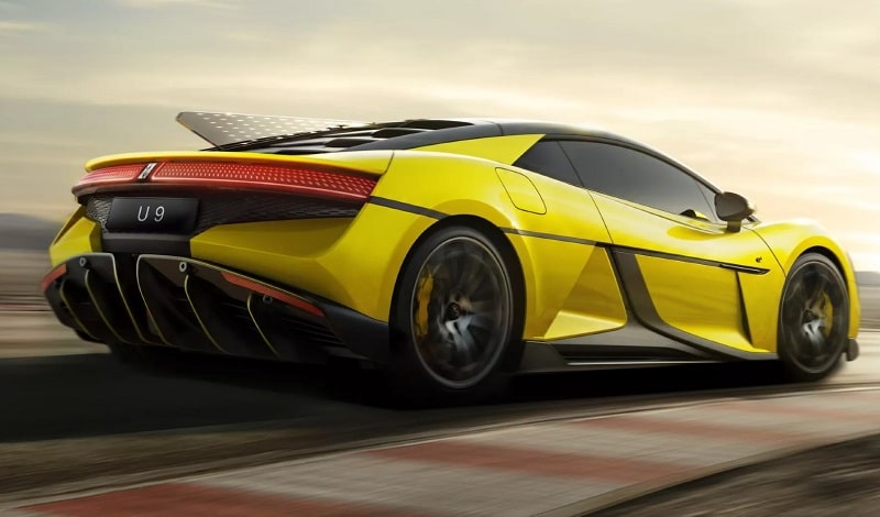 yangwang u9 - tampak belakang