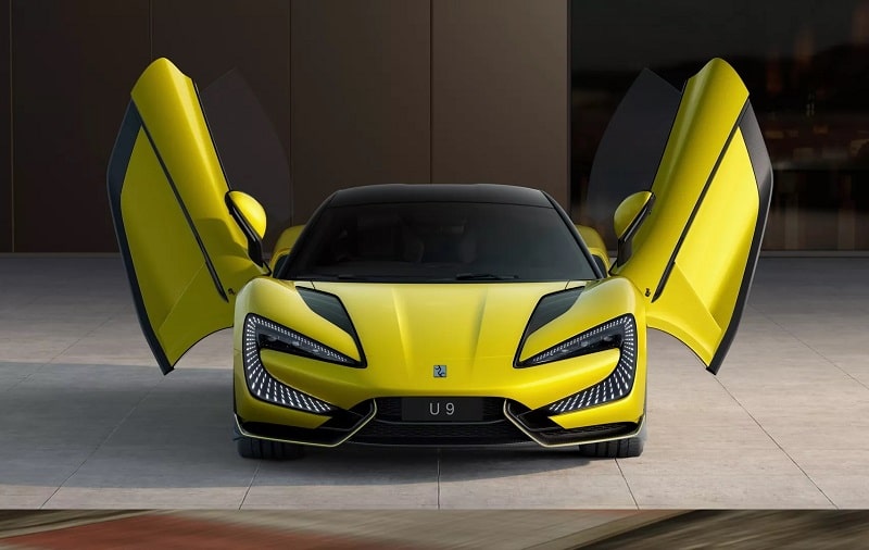 yangwang u9 - tampak depan