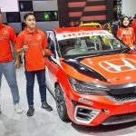 Honda Racing Indonesia 2023: Si Cantik Keizha Venda Naik Brio!