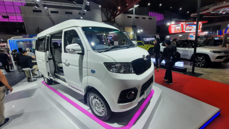 mobil baru iims 2023 - esemka bima ev