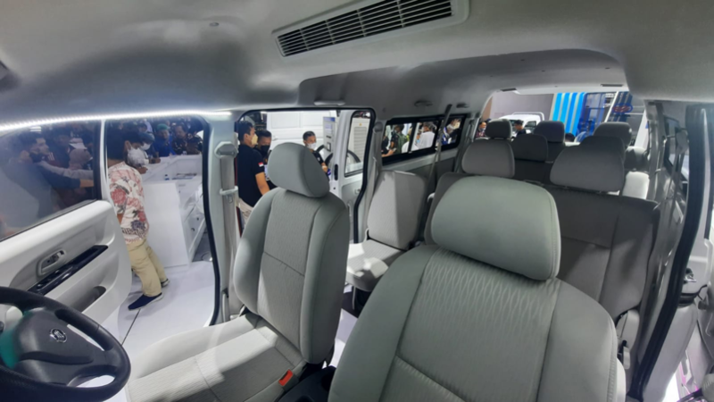 Harga mobil listrik Esemka Bima EV - interior