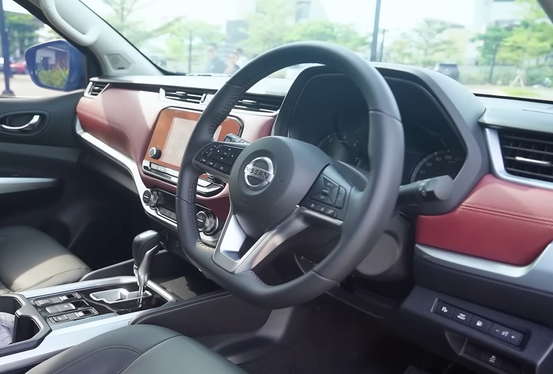 interior nissan terra 2023