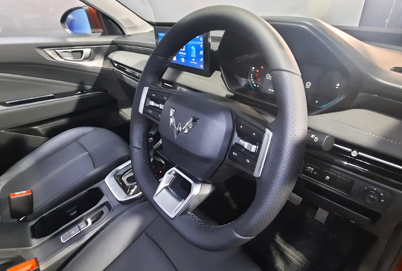 kekurangan wuling alvez - setir tanpa paddle shift