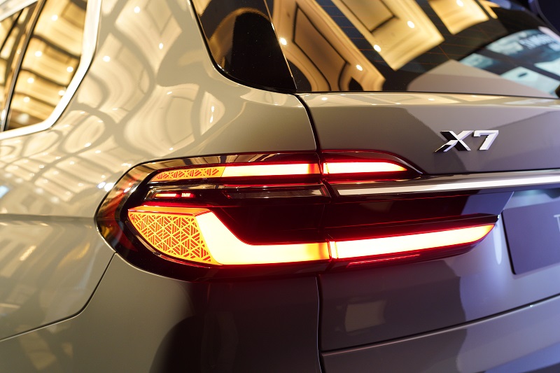 lampu belakang bmw x7 lci 2023