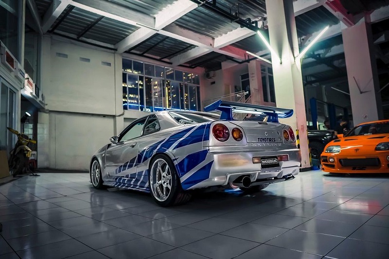 tips pasang stiker mobil