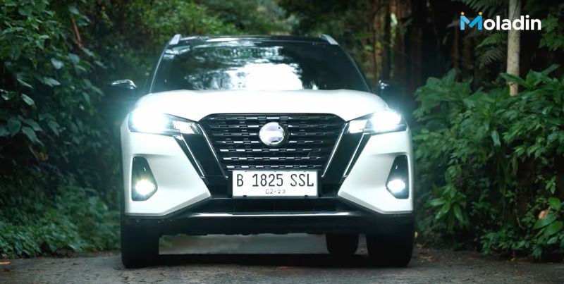 Toyota C-HR VS Nissan Kicks e-Power