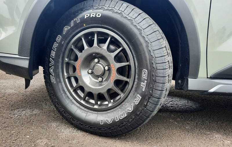 Tanda Segitiga di Ban Mobil dan Motor