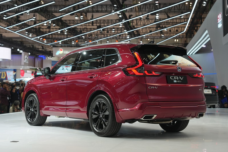 honda cr-v hybrid 2023 - tampak belakang