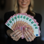 6 Kelebihan Pinjaman dengan BPKB Mobil di Dana Tunai Moladin - Tuwaga