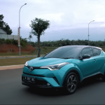 4 Perbedaan Toyota C-HR Hybrid dan Non Hybrid