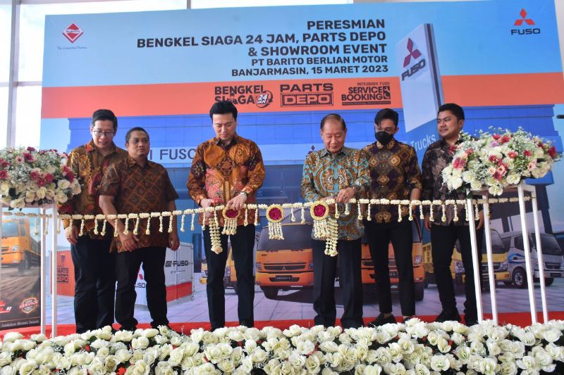 Mitsubishi Fuso buka bengkel siaga 24 Jam