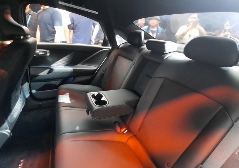 hyundai ioniq 6 2023 - jok belakang