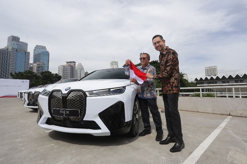 BMW iX resmi jadi mobil KTT ASEAN 2023