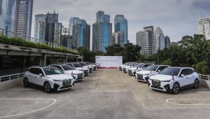 Presiden Naik BMW iX di KTT ASEAN 2023!