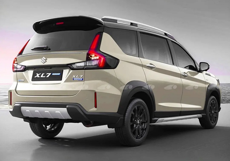 suzuki xl7 hybrid 2023 - tampak belakang