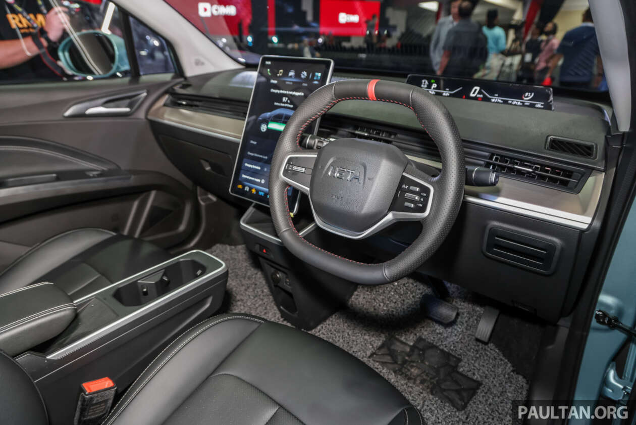 Neta V hadir di malaysia - interior