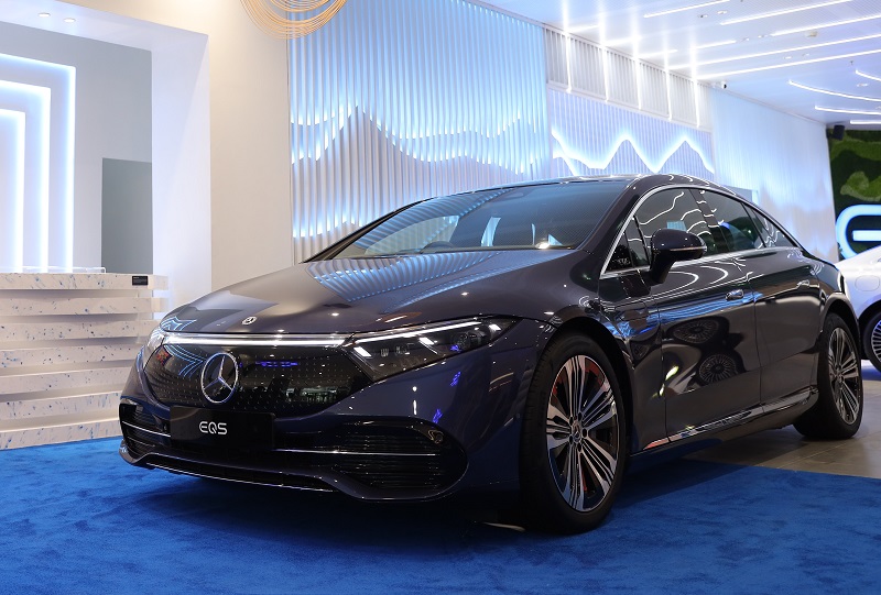 mobil listrik terlaris 2023