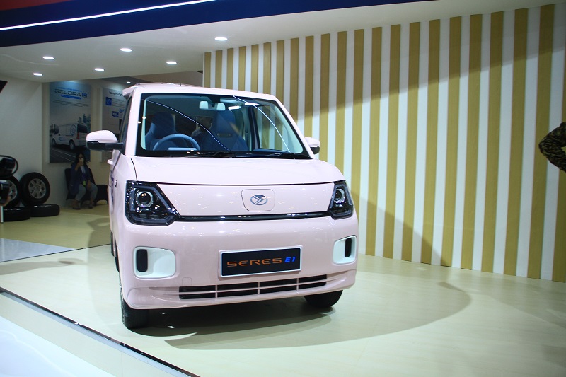 Seres E1 Type L vs Type B