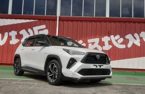 Review, Spesifikasi, dan Harga Toyota Yaris Cross 2023, Hybrid Layak Beli?