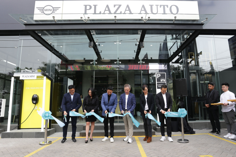 Diler MINI kedua di Surabaya