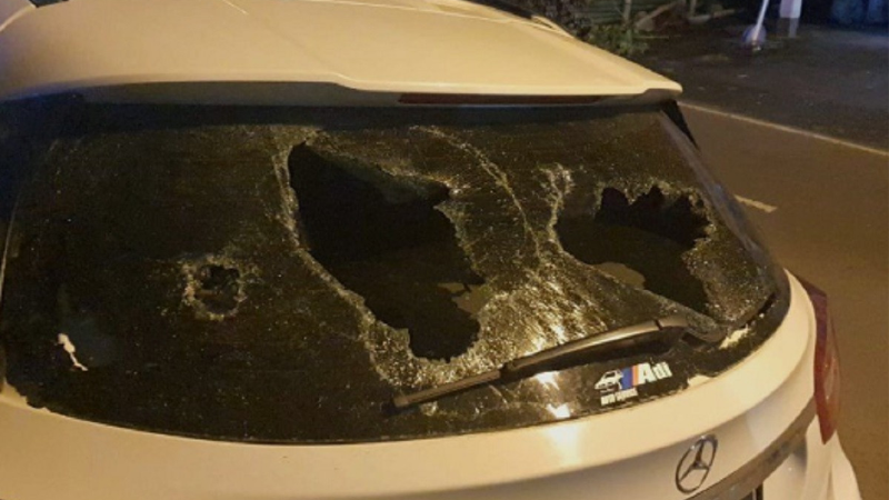 biaya ganti kaca mobil pecah