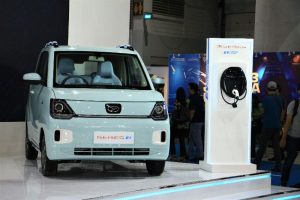 4 Perbedaan Seres E1 Type L Vs Type B 2023, Beli yang Murah?