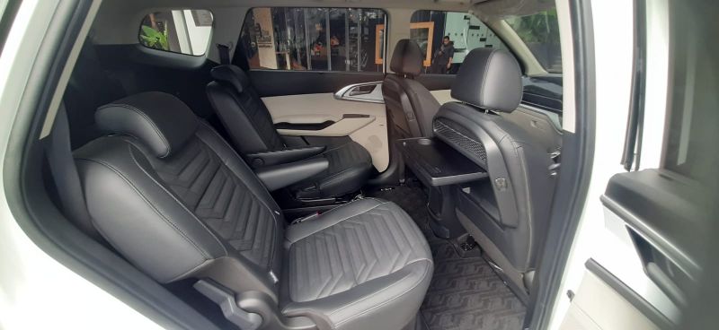 harga Kia Carens 1.5L IVT 6-seaters 2023