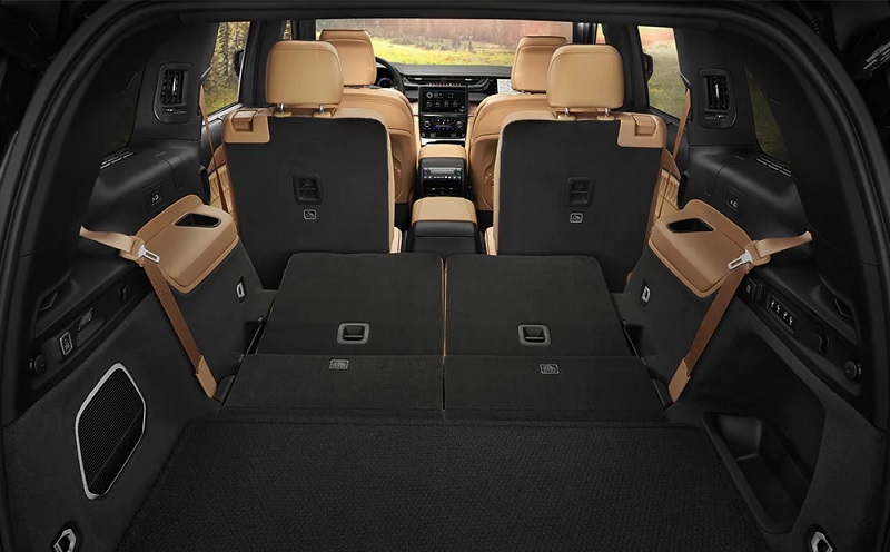 interior jeep grand cherokee 2023 - 7-seater