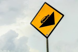 6 Jalan Paling Berbahaya di Indonesia dan Tanjakan Ekstrem!