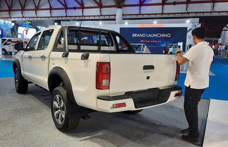 MAB Perkenalkan Double Cabin Listrik di PEVS 2023, Berapa Harganya? mab perkenalkan double cabin listrik - tampak belakang