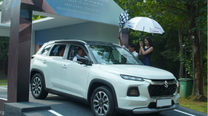 Suzuki Serahkan 26 Unit Grand Vitara Ke Konsumen, Varian GX Paling Laku!