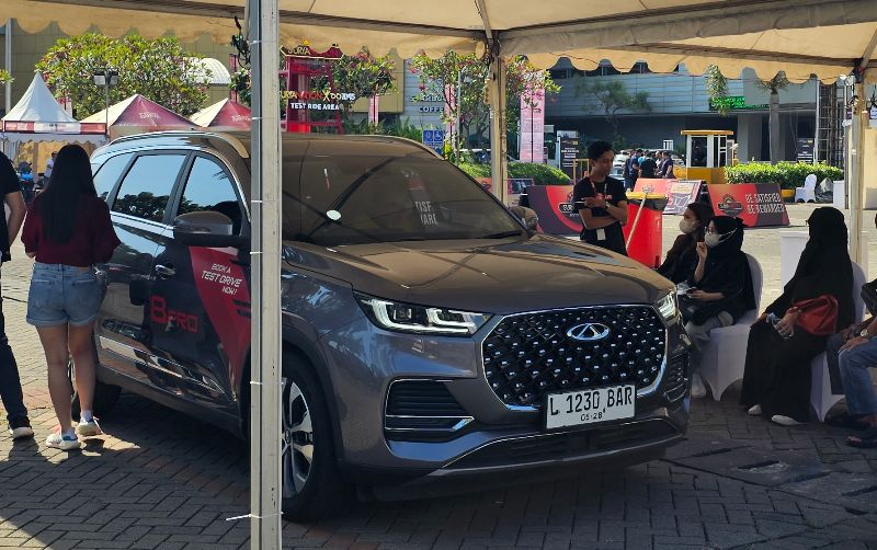 Chery TIGGO 8 PRO dan OMODA 5 raih penghargaan di IIMS Award Surabaya 2023