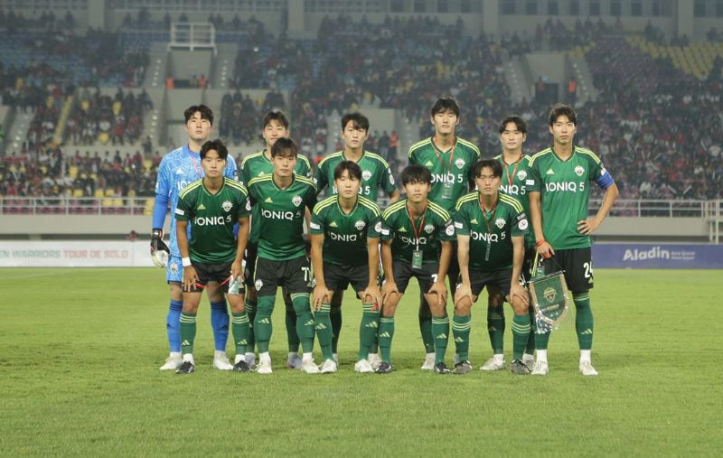 Jeonbuk Hyundai tantang PERSIS Solo