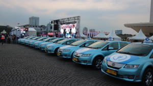 Blue Bird Jual Mobil Listrik BYD E6 Bekas Taksi, Berapa Harganya?