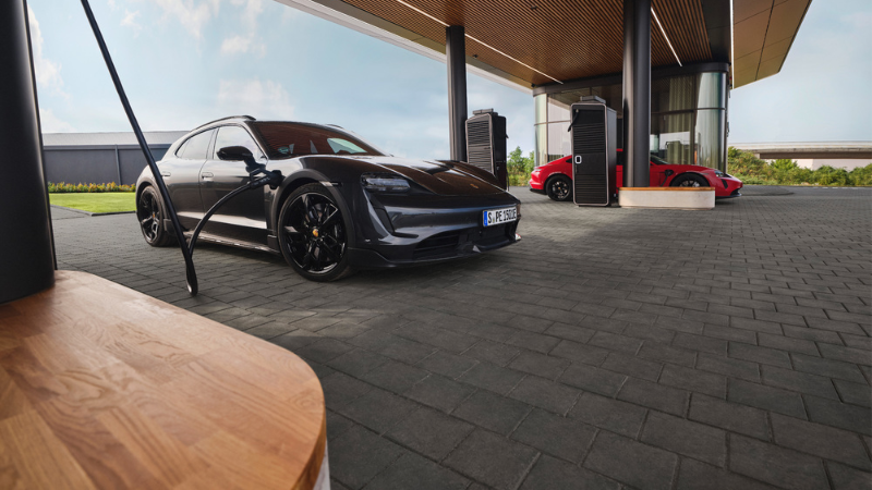 Porsche Charging Lounge