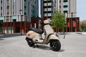 3 Kelebihan Vespa GTV 300 2023, Klasik tapi Modern!